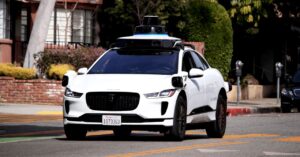 ahead-of-protests,-waymo-scales-back-robotaxi-service-nationwide
