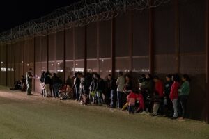free-ride-ends:-illegals-self-deport-as-trump-cracks-down-|-the-gateway-pundit-|-by-antonio-graceffo