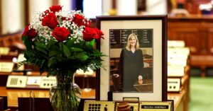 minnesota-shooting-suspect-allegedly-used-data-broker-sites-to-find-targets’-addresses