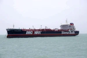 oil-tankers-collide-in-strait-of-hormuz-during-middle-east-conflict
