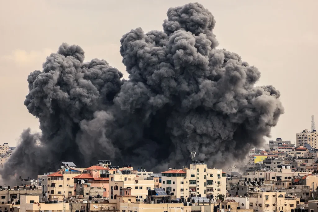evil:-hamas-urges-palestinians-to-stay-in-northern-gaza-despite-idf-evacuation-notice,-calling-it-“fake-propaganda”-|-the-gateway-pundit-|-by-jim-hᴏft