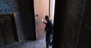 iran’s-internet-blackout-adds-new-dangers-for-civilians-amid-israeli-bombings