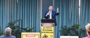 dnc-reportedly-may-need-to-borrow-cash-to-keep-lights-on