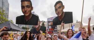 edan-alexander-returns-to-hometown-amid-joyous-welcome