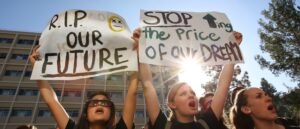 universities-sit-on-billion-dollar-endowments-while-jacking-up-tuition