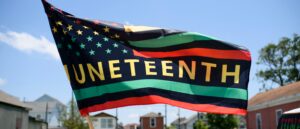 ‘this-is-some-bulls***:’-social-media-explodes-over-popular-grocery-store-chain’s-juneteenth-cakes