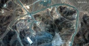what-satellite-images-reveal-about-the-us-bombing-of-iran’s-nuclear-sites