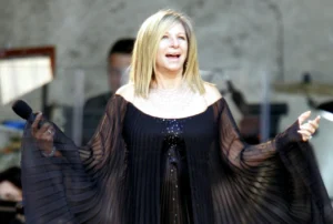 barbra-streisand-calls-america-‘the-worst-of-the-chaos’-in-the-world