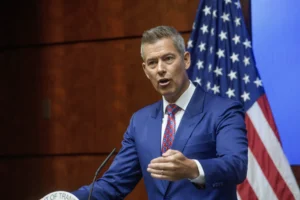 sean-duffy-‘laser-focused’-on-work,-brushing-off-‘hit-piece’-on-family