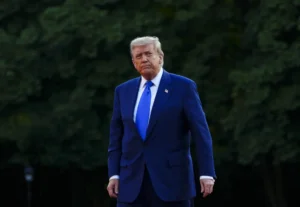 trump-net-approval-hits-lowest-point-of-second-term:-poll