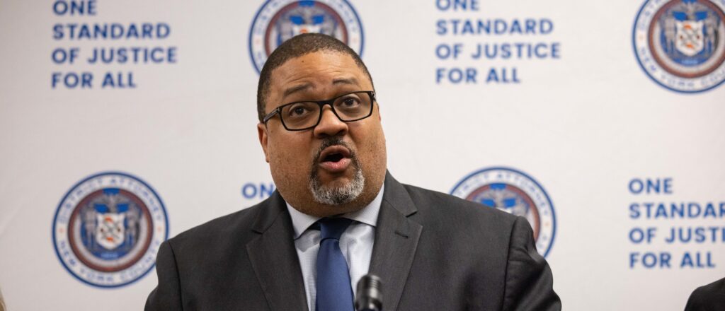 democrat-primary-voters-reward-first-prosecutor-to-indict-trump