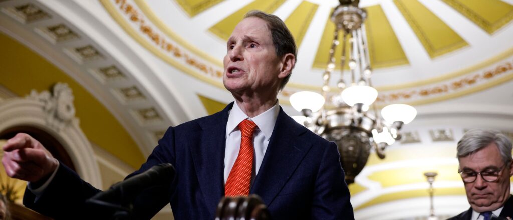 former-democrat-staffer-arrested-for-abducting,-assaulting-women-on-the-loose-after-posting-bond