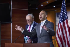 schumer-and-jeffries-applaud-mamdani-for-nyc-mayoral-primary-win