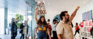 ‘palantir-powers-ice’:-climate-libs-arrested-after-blocking-office-entrance