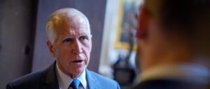 thom-tillis-announces-retirement-hours-after-trump-threatened-to-field-primary-challenger