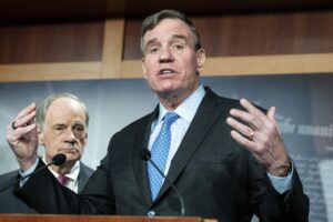 warner-slams-trump-administration-after-uva-president-ouster-–