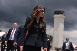 noem-kept-$80,000-‘dark-money’-payment-off-federal-disclosure-forms