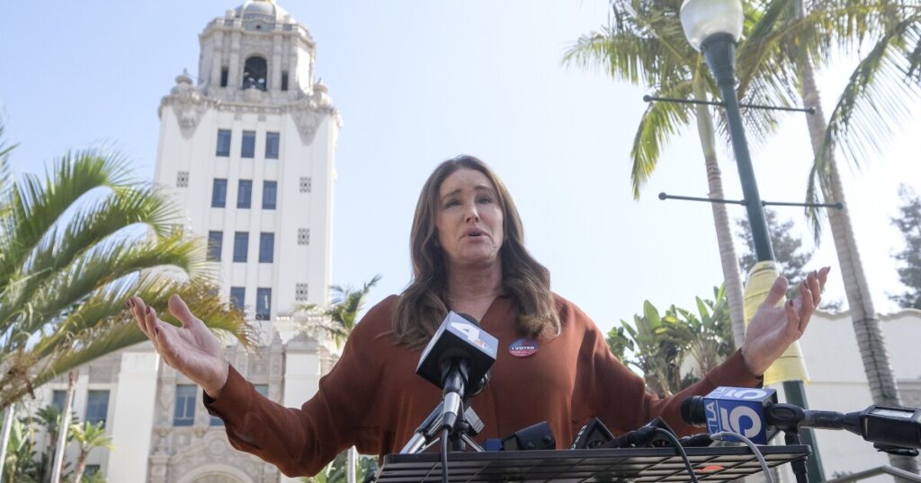 caitlyn-jenner-blasts-‘cruel’-media-reports-that-family-was-bad-mouthed-in-documentary