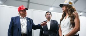 detained-illegal-alien-tried-to-‘eat-himself’-during-deportation-flight,-kristi-noem-says