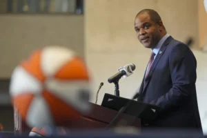 gop-mayor-declares-dallas-‘sanctuary-city-from-socialism’