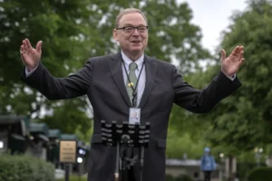 kevin-hassett-claims-roulette-wheel-has-‘better-history’-than-cbo-–-washington-examiner