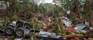 ‘american-hero’:-rookie-coast-guard-rescue-swimmer-saves-165-lives-in-texas-floods