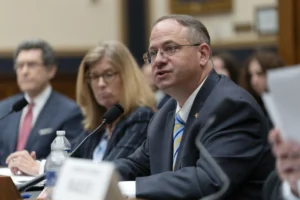 lone-fec-republican-to-stay-and-block-weaponization-by-democrats-–-washington-examiner