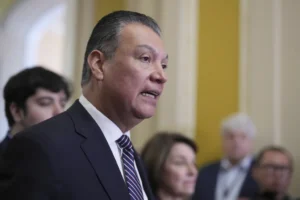 padilla-pushes-bill-banning-ice-officers-from-concealing-identity