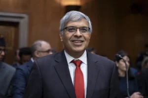 republican-lawmakers-demand-bhattacharya-end-nih’s-experiments-on-dogs-and-cats