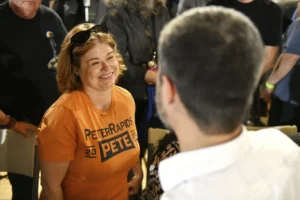 iowa-dems-aim-to-reinstate-caucus-as-2028-contenders-line-up-visits