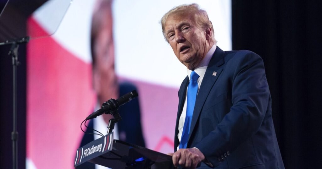 watch-live:-donald-trump-to-speak-at-campaign-stop-at-dallas-county-fairgrounds