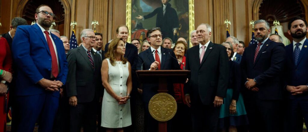 longtime-republican-pollster-gives-gop-dire-warning-about-midterms