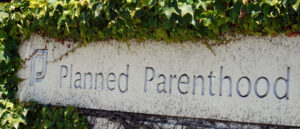 judge-continues-block-on-defunding-planned-parenthood