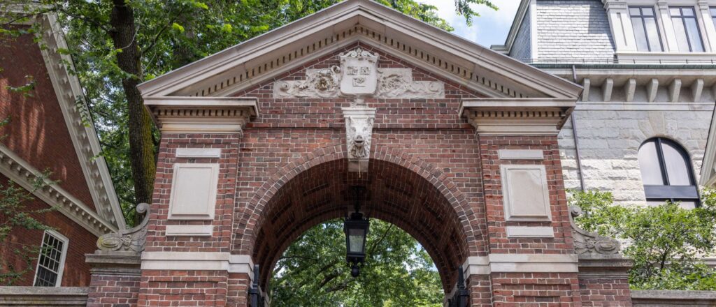 donor-flees-harvard-over-failure-to-take-‘clear-and-unequivocal-stand’-after-hamas-attack