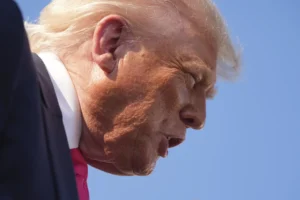 trump-disowns-‘past-supporters’-focused-on-epstein-‘bulls***’