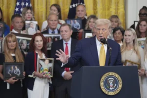 trump-says-he-struck-‘righteous-blow’-to-drug-dealers-with-halt-fentanyl-act