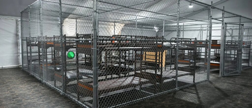 alligator-alcatraz-detainees-claim