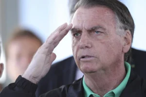 ex-brazilian-president-bolsonaro-ordered-to-wear-ankle-monitor-ahead-of-coup-trial