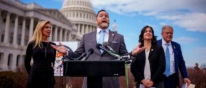 gop-rep-seeks-to-protect-police-dogs-and-horses-from-attacks