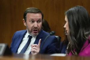 dems-roiled-on-shutdown-brawl-with-gop:-‘they-stabbed-us-in-the-back’-–-washington-examiner