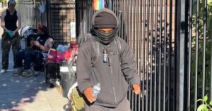 journalist-unmasks-‘violent-dwarf-portland-antifa-member’-who’s-terrorizing-locals