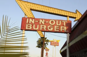 in-n-out-ceo-to-leave-california:-‘doing-business-is-not-easy-here’-–-washington-examiner