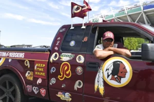 washington-commanders-should-‘absolutely’-return-to-‘classic’-redskins:-joe-concha