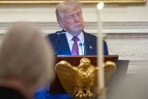 white-house-boots-wsj-from-press-pool-after-epstein-report