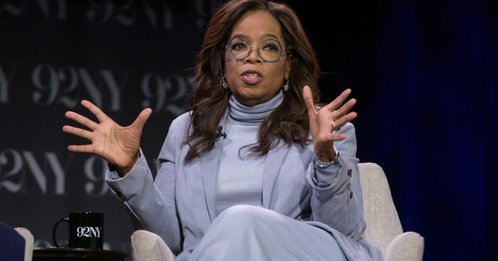 oprah-denies-she-asked-romney-to-join-her-for-a-2020-presidential-ticket
