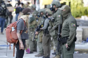 ‘no-secret-police’-bill-aims-to-‘unmask-ice’-–-washington-examiner