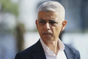 trump-blasts-‘nasty’-london-mayor-in-front-of-starmer