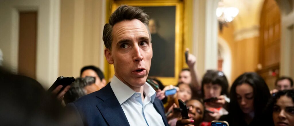 gop-sen-joins-dems-to-advance-stock-trading-ban