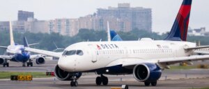 25-hospitalized-after-flight-has-severe-turbulence