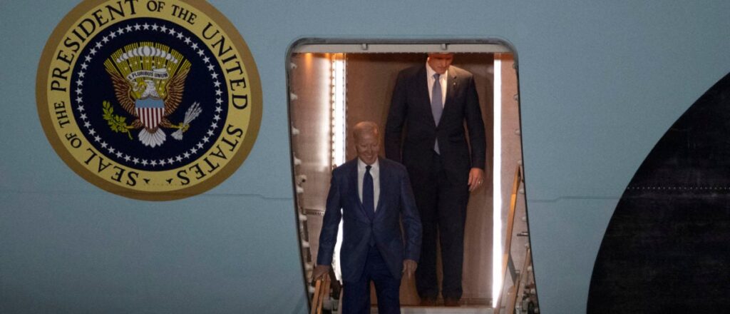 fact-check:-video-of-president-biden-arriving-in-israel-predates-current-conflict